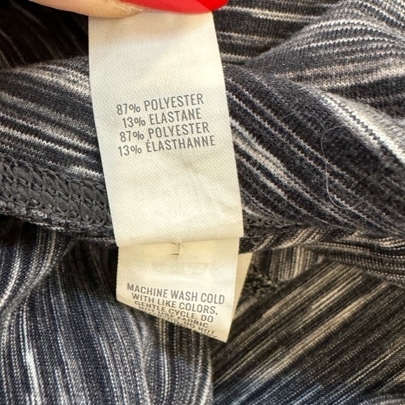 Offline by Aerie The Hugger Hi-Rise Short Seam Leggings (XL) - Picture 6 of 6